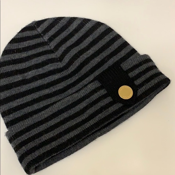 tory burch beanie